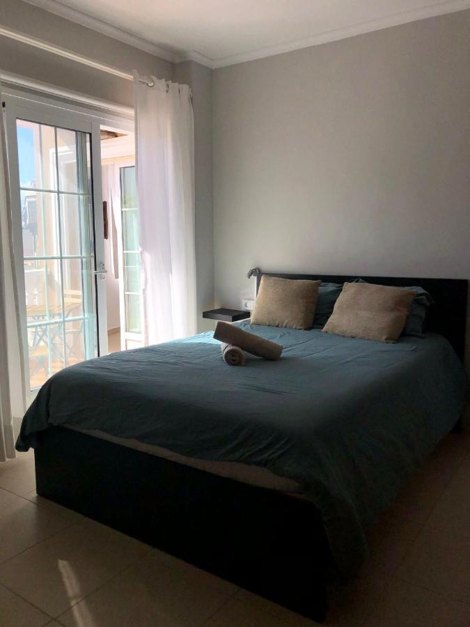 Duque Nest Hostel Адехе Екстер'єр фото