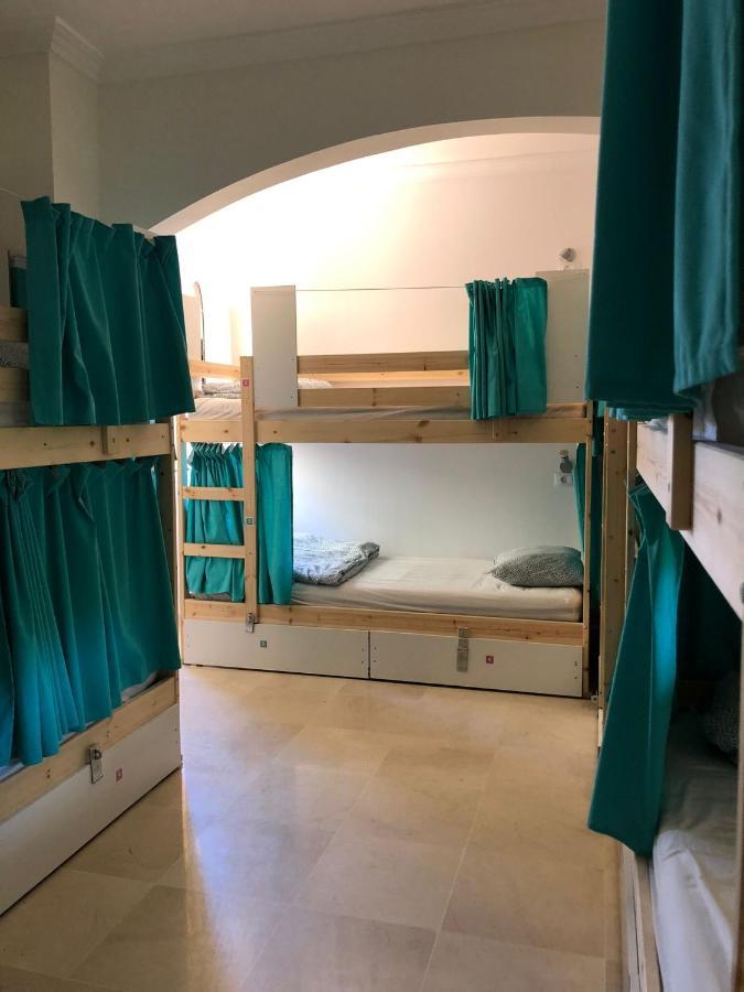 Duque Nest Hostel Адехе Екстер'єр фото