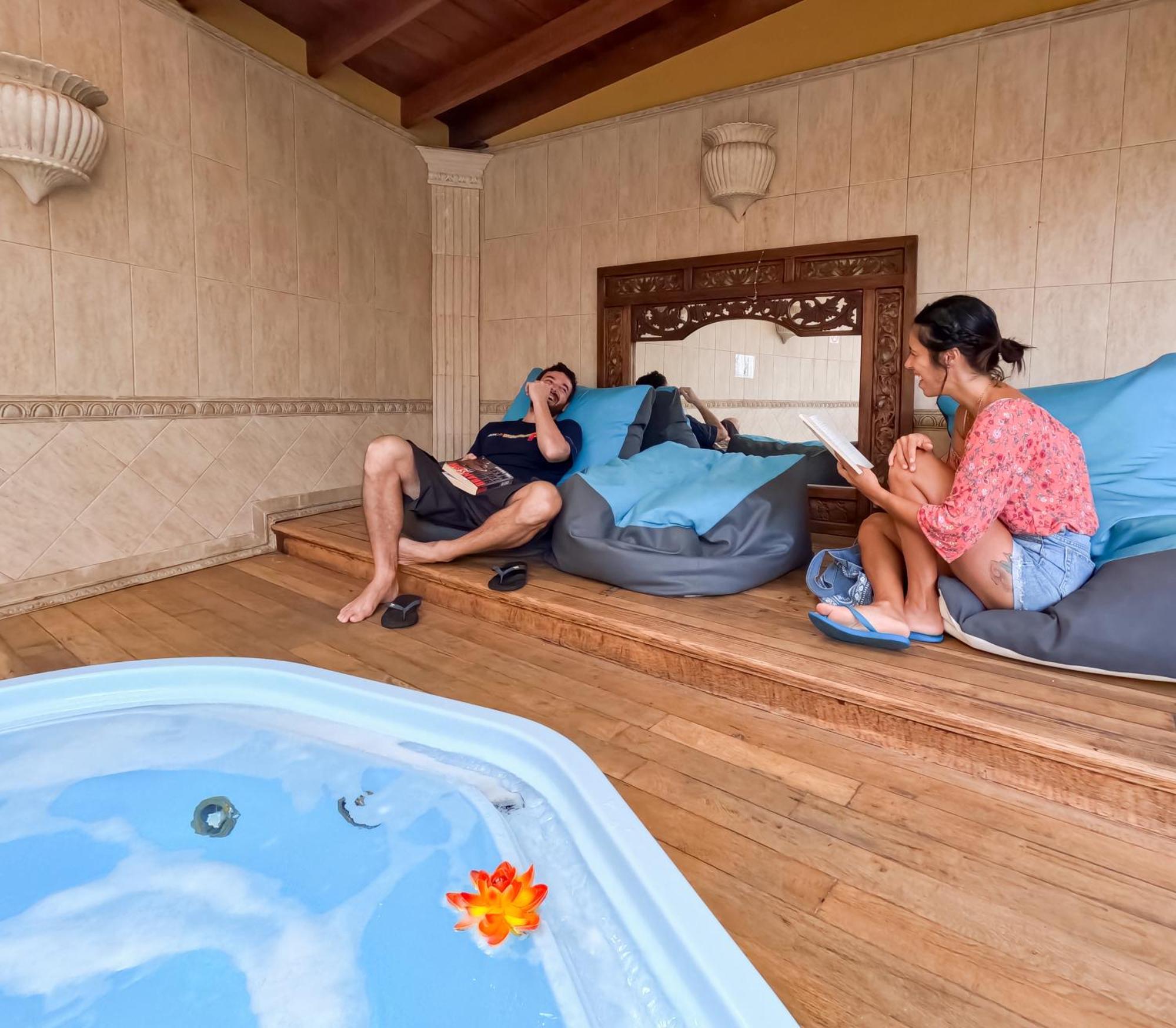 Duque Nest Hostel Адехе Екстер'єр фото
